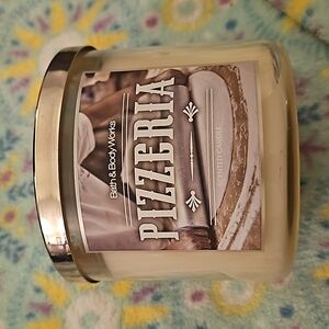 Pizzeria rare test candle Bath and Body Works 3 wick 2013